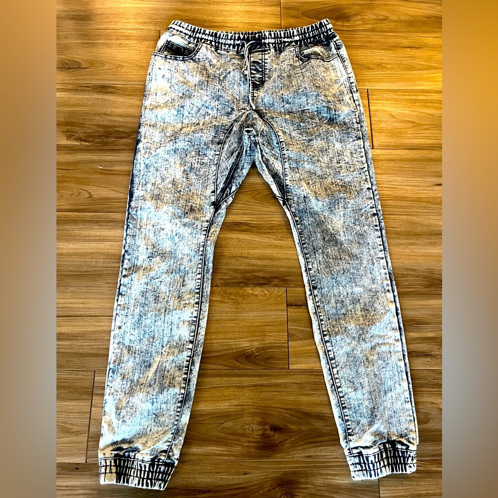 Jean jogger’s | very comfy & stylish. Adjustable waist